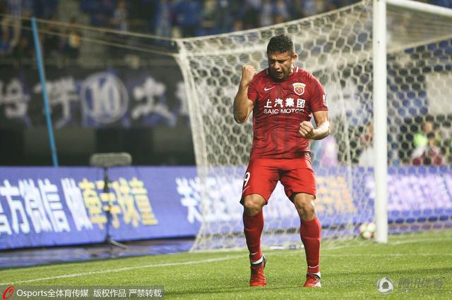 罗马诺写道：那不勒斯已经和奥斯梅恩谈妥一份新合同，有效至2026年6月。